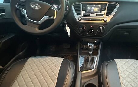 Hyundai Solaris II рестайлинг, 2021 год, 1 550 000 рублей, 14 фотография