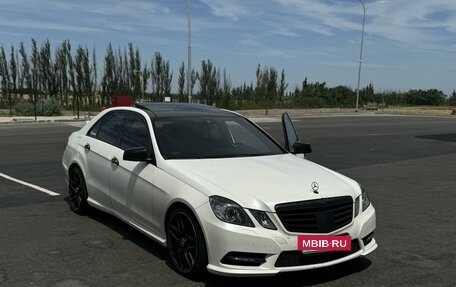 Mercedes-Benz E-Класс, 2012 год, 1 990 000 рублей, 11 фотография