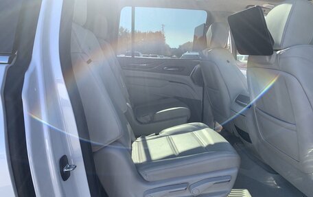 Cadillac Escalade V, 2022 год, 10 900 000 рублей, 23 фотография