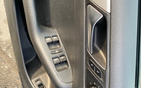 Volkswagen Jetta VI, 2013 год, 890 000 рублей, 6 фотография