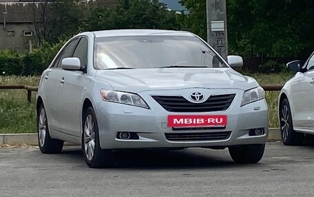 Toyota Camry, 2006 год, 980 000 рублей, 2 фотография
