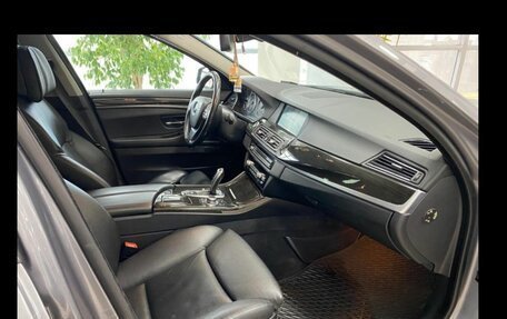 BMW 5 серия, 2011 год, 2 300 000 рублей, 11 фотография
