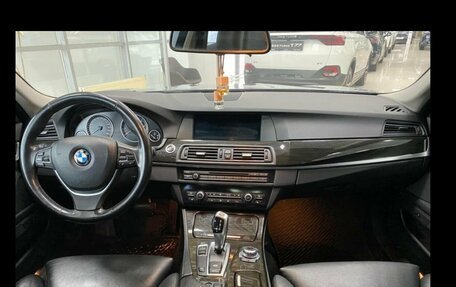 BMW 5 серия, 2011 год, 2 300 000 рублей, 18 фотография