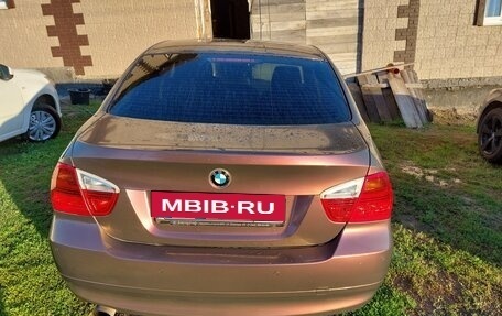 BMW 3 серия, 2007 год, 1 050 000 рублей, 12 фотография