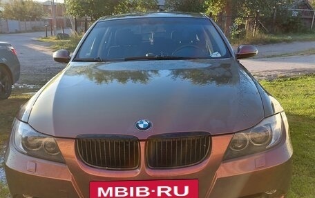 BMW 3 серия, 2007 год, 1 050 000 рублей, 16 фотография