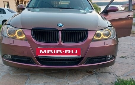 BMW 3 серия, 2007 год, 1 050 000 рублей, 13 фотография