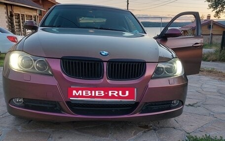 BMW 3 серия, 2007 год, 1 050 000 рублей, 15 фотография
