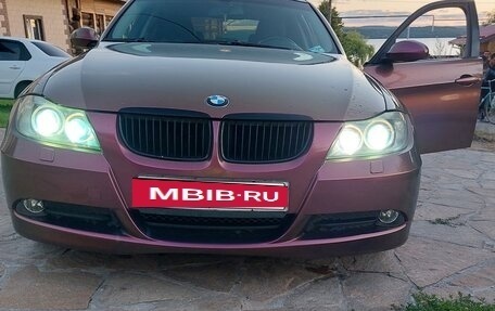 BMW 3 серия, 2007 год, 1 050 000 рублей, 11 фотография