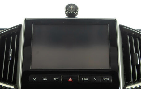 Toyota Land Cruiser 200, 2015 год, 6 599 000 рублей, 26 фотография