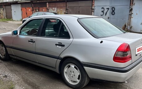 Mercedes-Benz C-Класс, 1995 год, 450 000 рублей, 5 фотография
