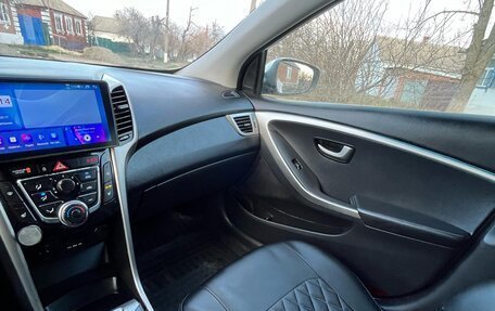 Hyundai i30 II рестайлинг, 2013 год, 850 000 рублей, 7 фотография
