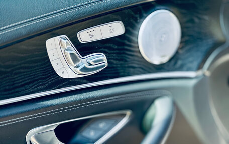 Mercedes-Benz E-Класс, 2019 год, 4 200 000 рублей, 5 фотография