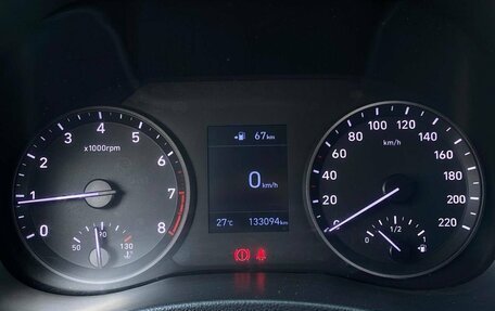 Hyundai Solaris II рестайлинг, 2017 год, 1 099 000 рублей, 12 фотография