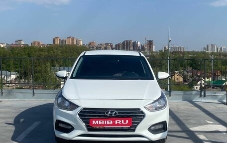 Hyundai Solaris II рестайлинг, 2017 год, 1 099 000 рублей, 8 фотография
