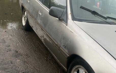 Opel Omega A, 1987 год, 100 000 рублей, 5 фотография