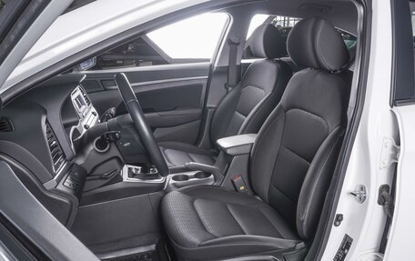 Hyundai Elantra VI рестайлинг, 2016 год, 1 620 000 рублей, 10 фотография