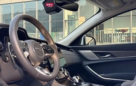 Jaguar XF II, 2022 год, 2 879 000 рублей, 7 фотография