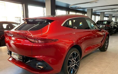 Aston Martin DBX I, 2022 год, 15 900 000 рублей, 3 фотография