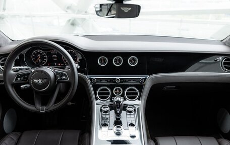 Bentley Continental GT III, 2022 год, 23 500 000 рублей, 13 фотография