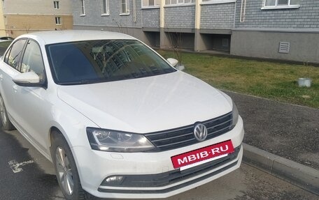 Volkswagen Jetta VI, 2018 год, 1 620 000 рублей, 2 фотография