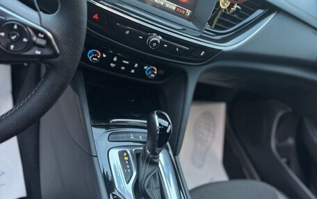 Opel Insignia II рестайлинг, 2019 год, 1 850 000 рублей, 10 фотография