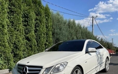 Mercedes-Benz E-Класс, 2012 год, 1 600 000 рублей, 3 фотография