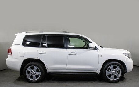 Toyota Land Cruiser 200, 2011 год, 2 097 000 рублей, 4 фотография