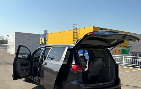 KIA Carnival III, 2020 год, 3 040 000 рублей, 26 фотография
