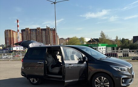 KIA Carnival III, 2020 год, 3 040 000 рублей, 29 фотография