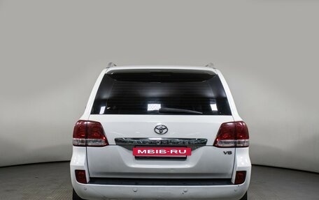 Toyota Land Cruiser 200, 2011 год, 2 097 000 рублей, 6 фотография