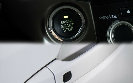 Toyota Land Cruiser 200, 2011 год, 2 097 000 рублей, 17 фотография
