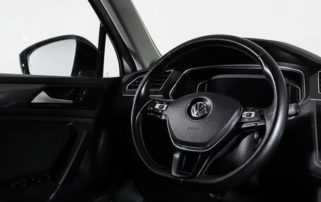 Volkswagen Tiguan II, 2020 год, 2 937 000 рублей, 17 фотография