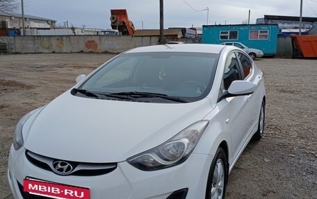 Hyundai Elantra V, 2013 год, 990 000 рублей, 4 фотография