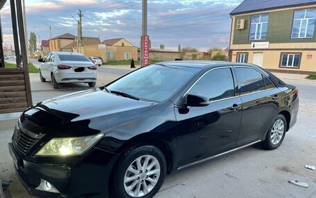 Toyota Camry, 2012 год, 1 470 000 рублей, 2 фотография