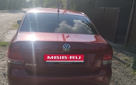 Volkswagen Polo VI (EU Market), 2011 год, 979 000 рублей, 2 фотография
