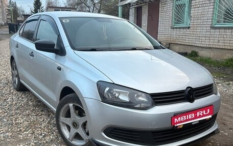 Volkswagen Polo VI (EU Market), 2012 год, 850 000 рублей, 22 фотография