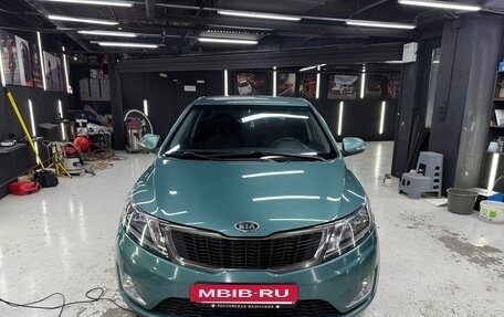KIA Rio III рестайлинг, 2012 год, 585 000 рублей, 2 фотография