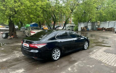 Toyota Camry, 2019 год, 2 600 000 рублей, 4 фотография