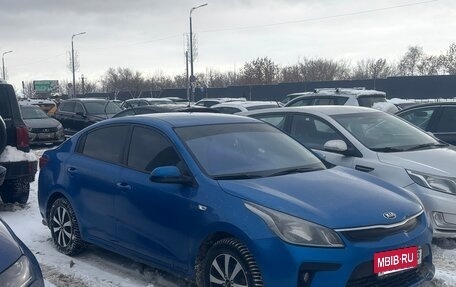 KIA Rio IV, 2017 год, 1 000 000 рублей, 3 фотография
