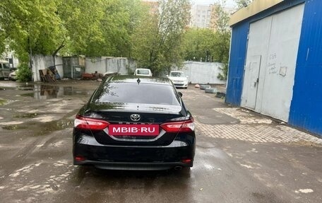 Toyota Camry, 2019 год, 2 600 000 рублей, 7 фотография