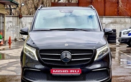 Mercedes-Benz V-Класс, 2020 год, 5 999 999 рублей, 3 фотография