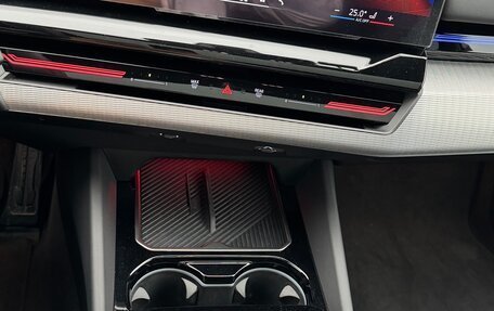 BMW 5 серия, 2023 год, 7 500 000 рублей, 14 фотография