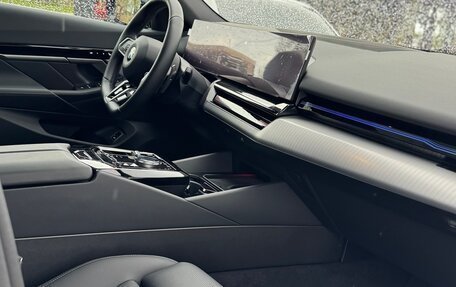 BMW 5 серия, 2023 год, 7 500 000 рублей, 23 фотография