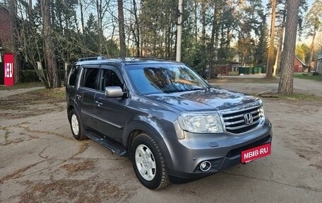 Honda Pilot III рестайлинг, 2012 год, 1 495 000 рублей, 3 фотография