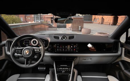 Porsche Cayenne III, 2024 год, 17 750 000 рублей, 7 фотография