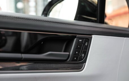 Porsche Cayenne III, 2024 год, 17 750 000 рублей, 24 фотография