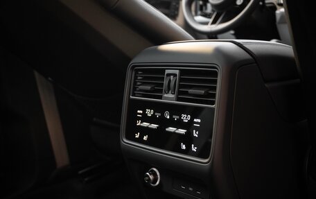Porsche Cayenne III, 2024 год, 17 750 000 рублей, 18 фотография