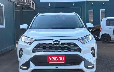 Toyota RAV4, 2021 год, 2 526 000 рублей, 7 фотография
