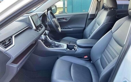 Toyota RAV4, 2021 год, 2 526 000 рублей, 12 фотография
