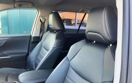Toyota RAV4, 2021 год, 2 526 000 рублей, 15 фотография